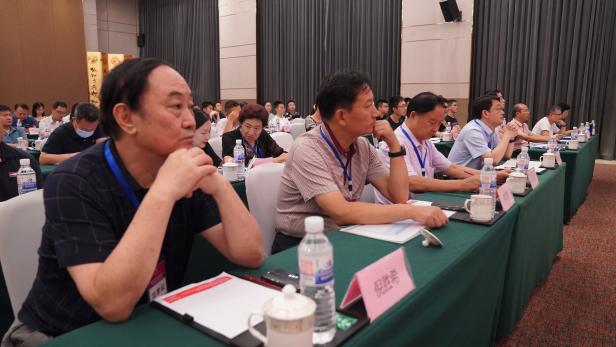 3eeb6a1de6fbfbf54079ec7713390fa