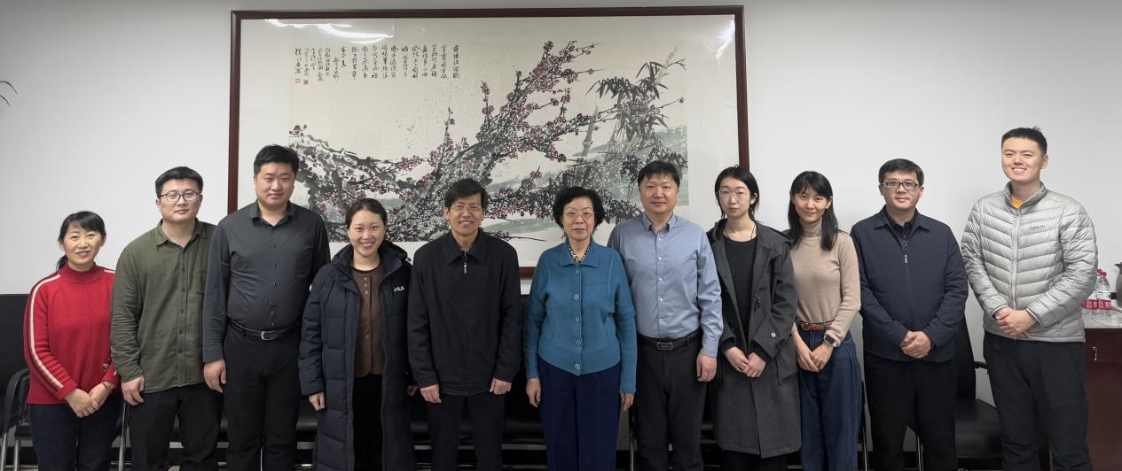 d4f1497679a2807e08ab06d910d9ce4